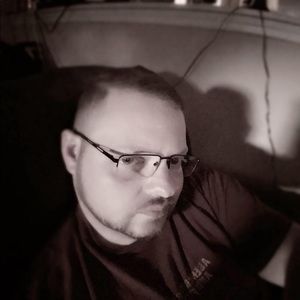 Meet your Posher, Johnathan